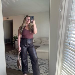 Meet your Posher, Madeleine